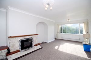 Lounge/Diner- click for photo gallery